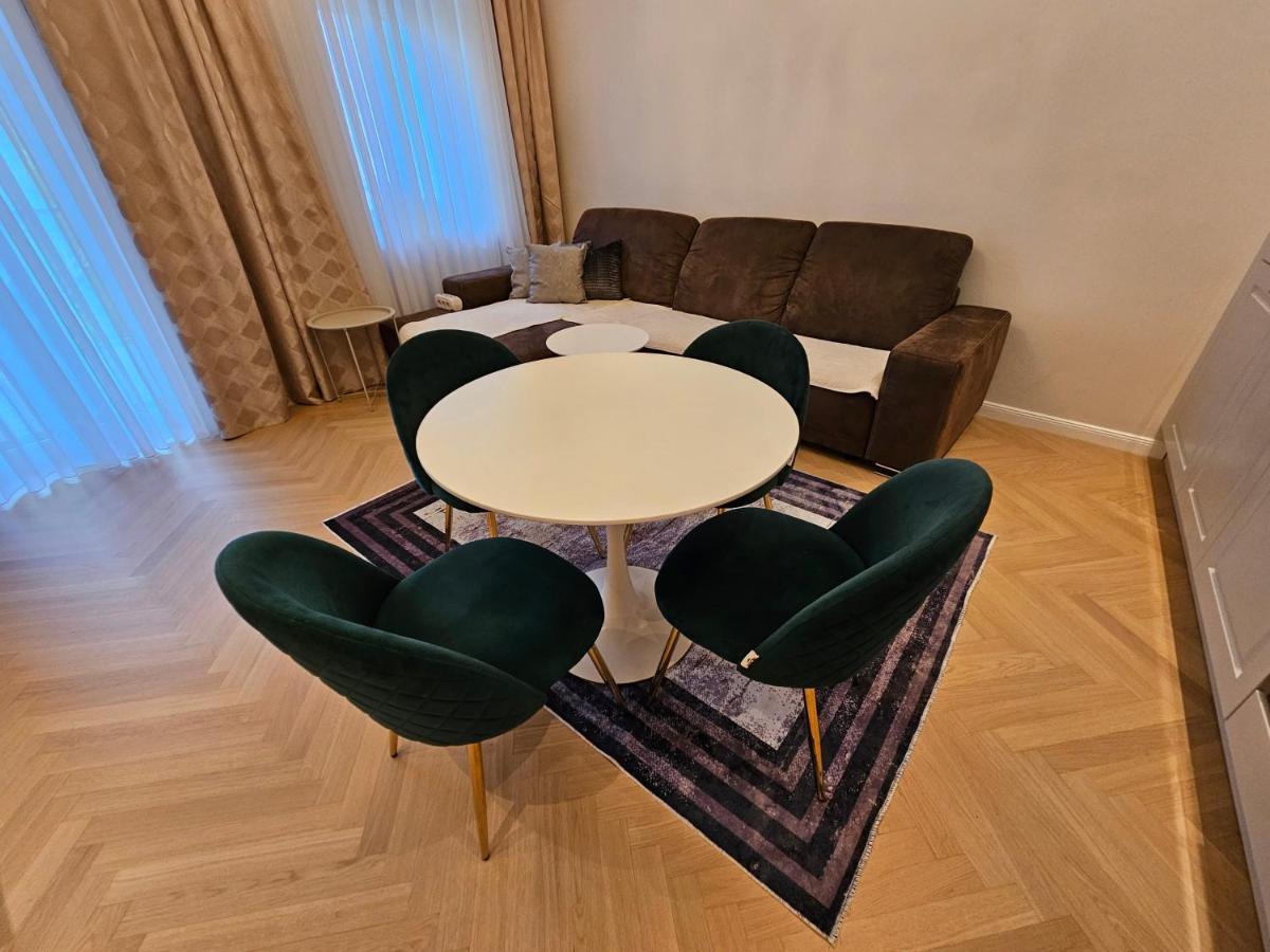 Herz Von Wien Mariahilfer Bagian luar foto